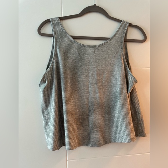 Oak & Fort grey and white striped tank top. Size M - Picture 2 of 3
